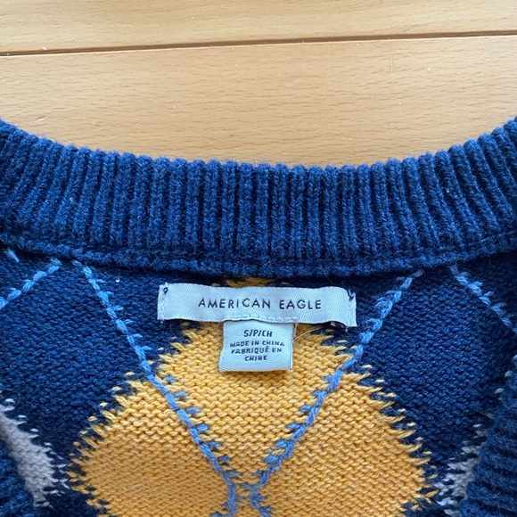 American Eagle shirt - Picture 2 of 2